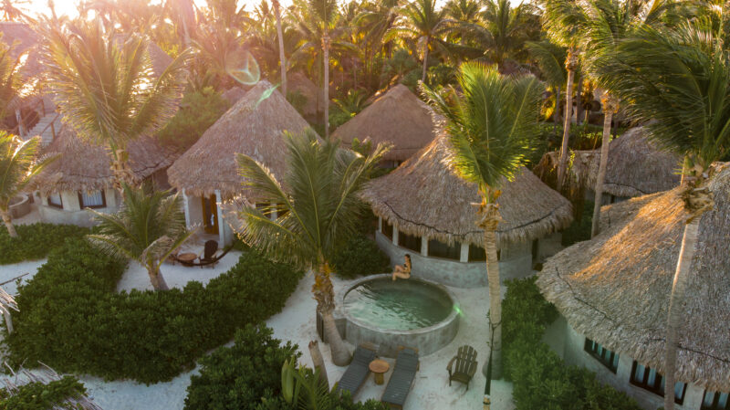OCEAN FRONT con Mini Piscina Privada – Una Cama King - Imagen 2